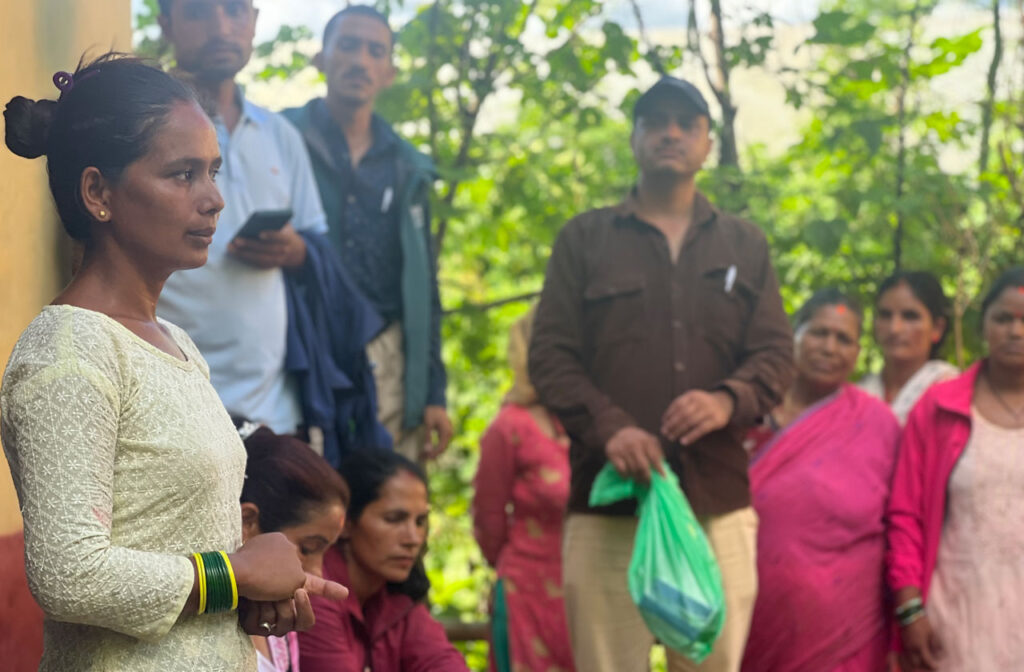 Bindhu Sashi sharing information on CRA technologies with visitors to her farm