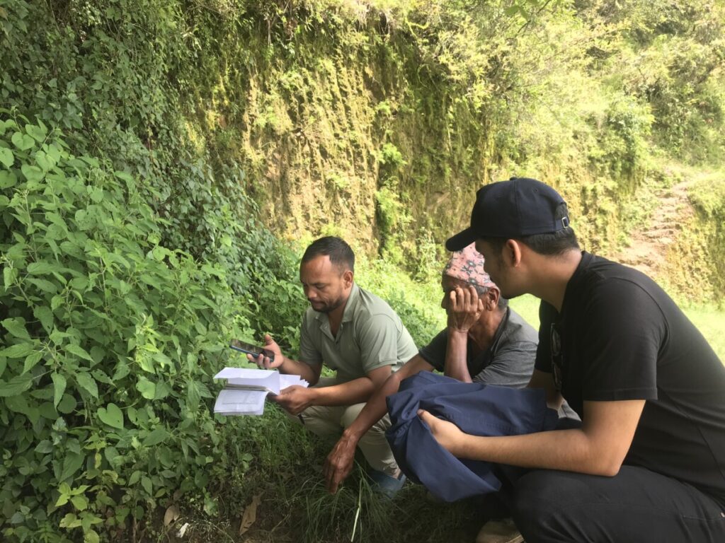 Using Audio Notes and AI for Rapid Qualitative Data Collection: A Case Study in the Springshed Pilot Site, Kavrepalanchowk, Nepal 2 Guiding the community resource person to record and share voice notes containing open ended questions
